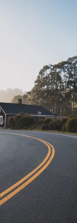 road-863126_1920